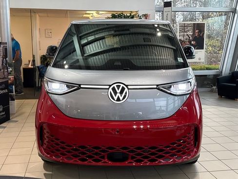 New 2025 Volkswagen ID. Buzz Pro S Plus image 5