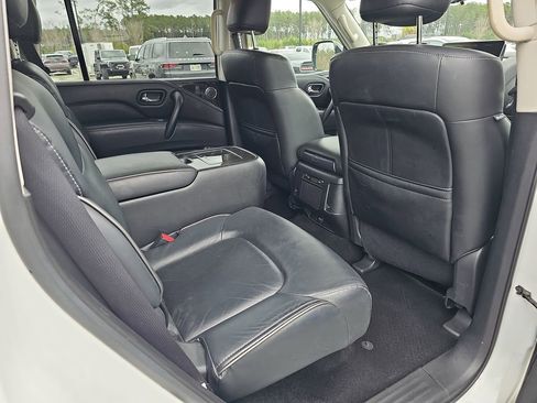 Used 2024 INFINITI QX80 Luxe image 14