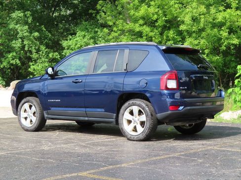 Used 2015 Jeep Compass Latitude AWD/4WD image 6