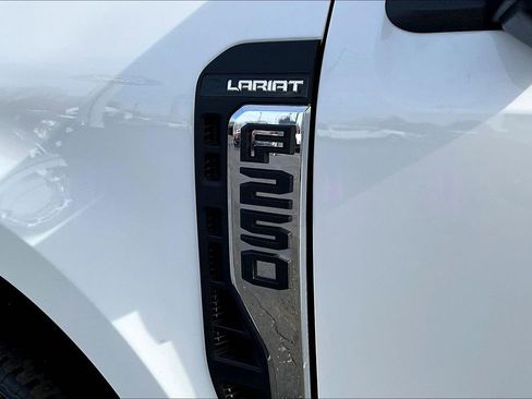 Used 2025 Ford F250 Lariat w/ Lariat Ultimate Package image 25