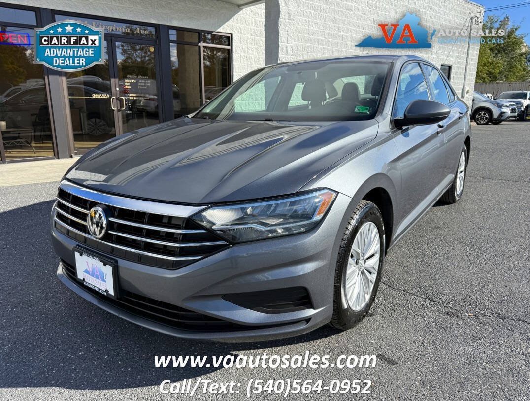 Used 2019 Volkswagen Jetta SE FWD image 1