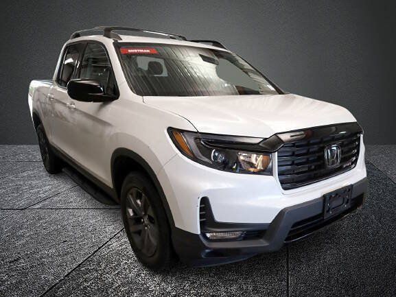Used 2021 Honda Ridgeline Sport image 2
