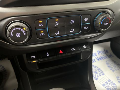 Used 2022 Chevrolet Colorado LT w/ Fleet Safety Package RWD image 25