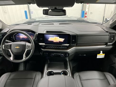 New 2026 Chevrolet Silverado 2500 LT w/ All Star Edition AWD/4WD image 10