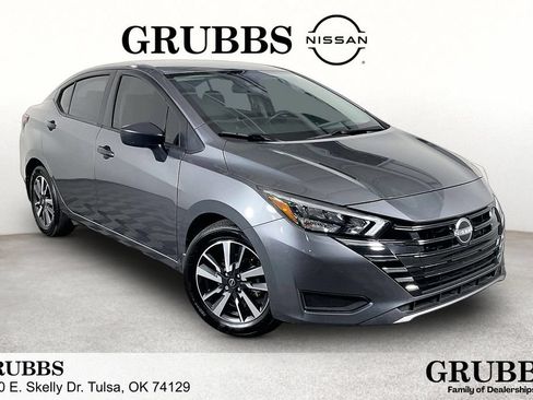 Used 2025 Nissan Versa S w/ S Plus Package FWD image 1