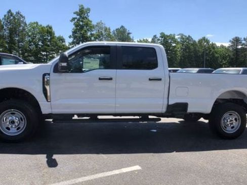 Used 2024 Ford F350 XL w/ FX4 Off-Road Package AWD/4WD image 6