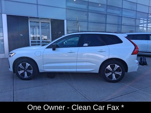 Used 2025 Volvo XC60 T8 Plus w/ Climate Package AWD/4WD image 7