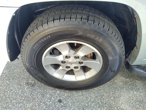 Used 2010 Toyota 4Runner SR5 AWD/4WD image 22