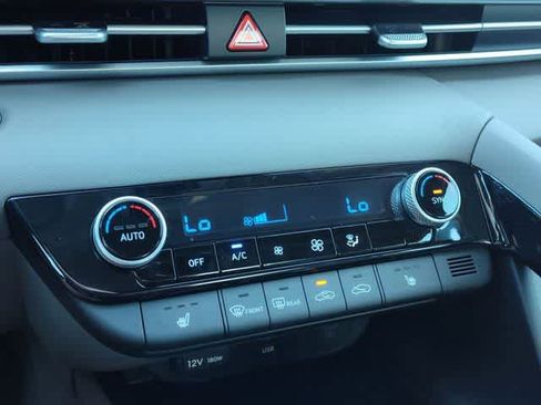 New 2026 Hyundai Elantra SEL Sport FWD image 22