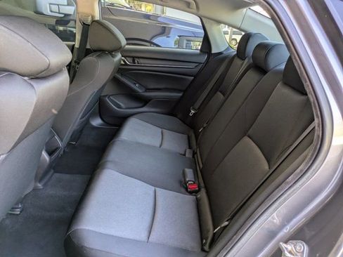 Used 2019 Honda Accord LX image 17
