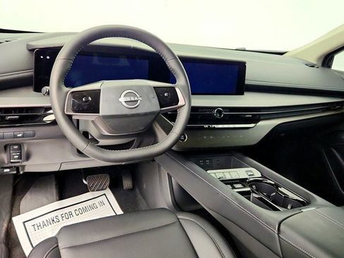 Used 2025 Nissan Murano SV AWD/4WD image 12
