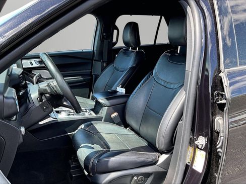 Used 2020 Ford Explorer ST w/ Premium Technology Package AWD/4WD image 16