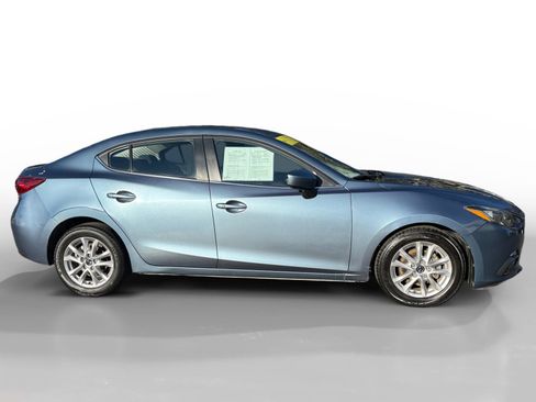 Used 2016 MAZDA MAZDA3 i Touring w/ Popular Equipment Package image 6