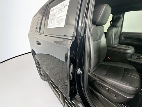 Used 2022 Chevrolet Tahoe RST w/ Sport Performance Package AWD/4WD image 28