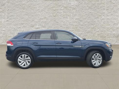 Certified 2023 Volkswagen Atlas Cross Sport SE AWD/4WD image 8