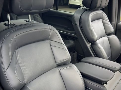 New 2025 Lincoln Navigator Reserve w/ Jet Appearance Package image 14