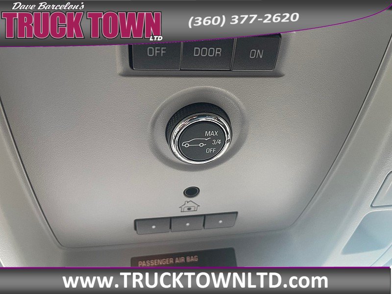 Used 2018 GMC Yukon XL SLT AWD/4WD image 35