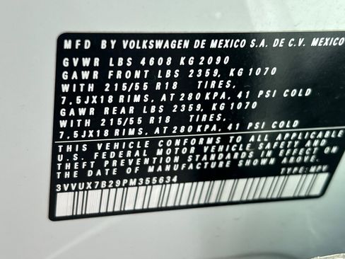 Used 2023 Volkswagen Taos SE image 25