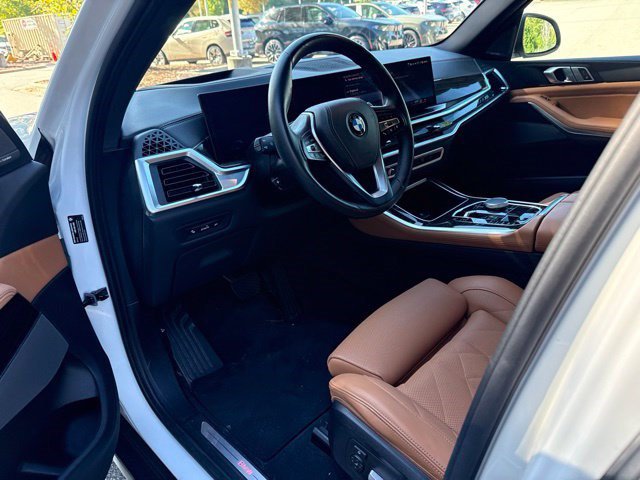 Certified 2024 BMW X5 xDrive40i w/ Premium Package AWD/4WD image 8