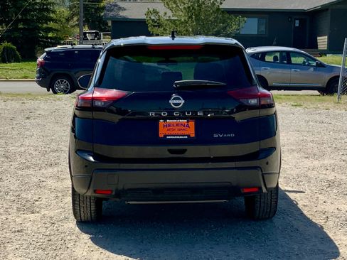 Used 2024 Nissan Rogue SV AWD/4WD image 4
