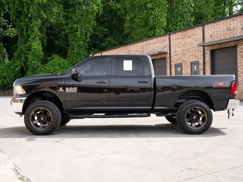 Used 2015 RAM 2500 Tradesman w/ Chrome Appearance Group AWD/4WD image 4