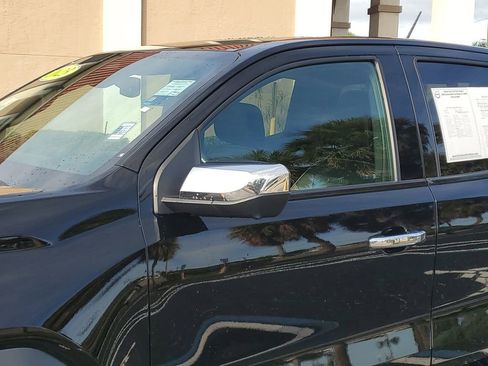 Used 2023 GMC Canyon Denali w/ Denali Black Edition image 12