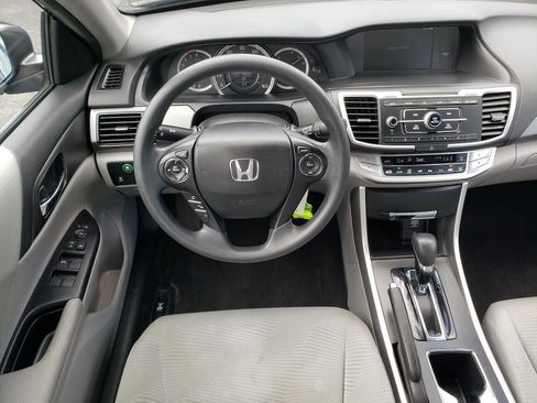Used 2014 Honda Accord LX image 11