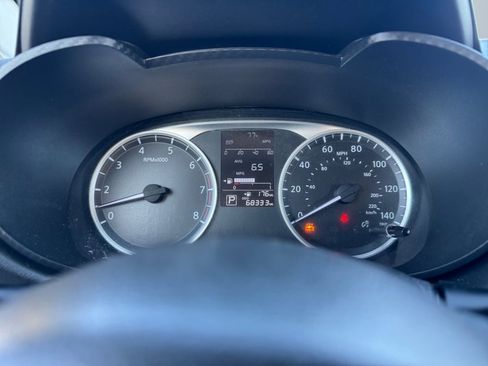 Used 2021 Nissan Versa S image 12