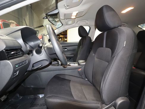 Used 2024 Nissan Sentra SV image 21