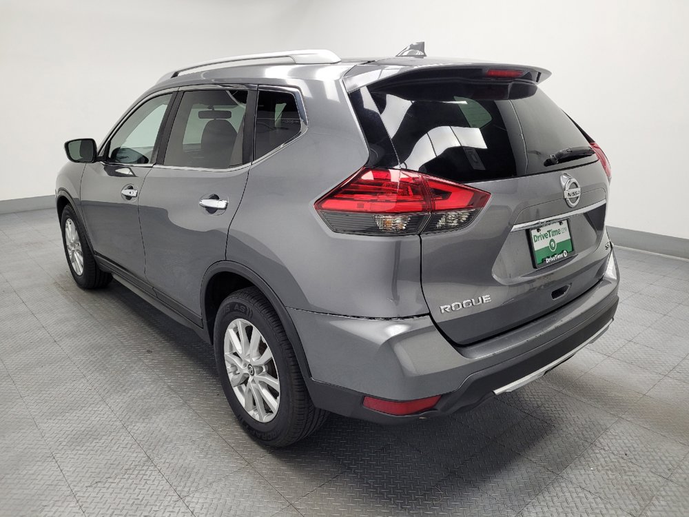 Used 2017 Nissan Rogue SV FWD image 5