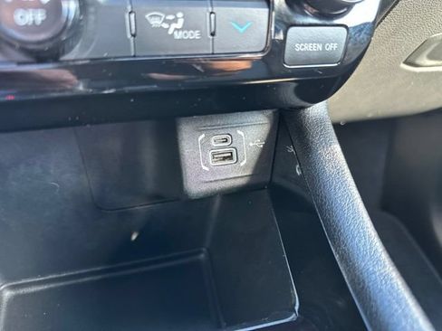 Used 2025 Jeep Compass Limited AWD/4WD image 18