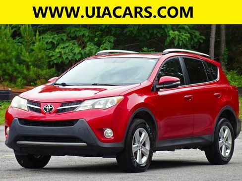 Used 2014 Toyota RAV4 XLE FWD image 2