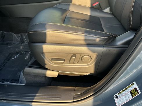 Certified 2025 MAZDA CX-70 3.3 Turbo w/ Preferred Package image 24