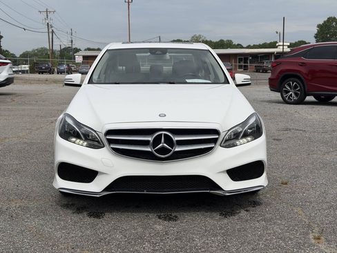 Used 2016 Mercedes-Benz E 350 Sedan image 3