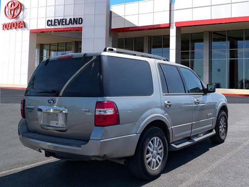 Used 2008 Ford Expedition XLT image 7