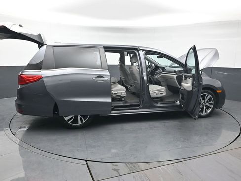 Certified 2023 Honda Odyssey Touring image 57