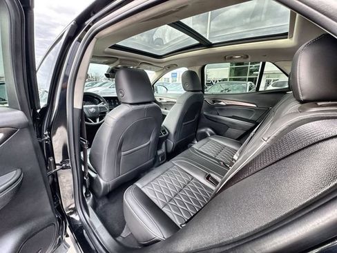 Used 2023 Buick Envision Avenir AWD/4WD image 22