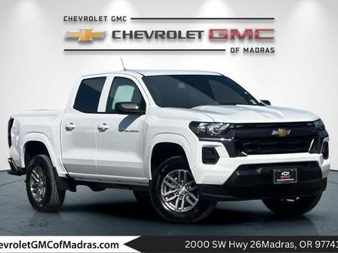 New 2025 Chevrolet Colorado LT w/ Advanced Trailering Package image 1