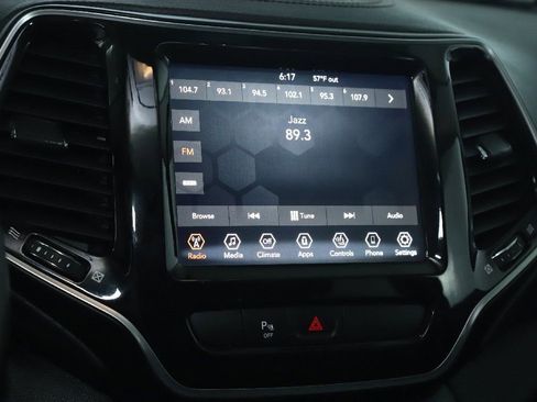 Used 2019 Jeep Cherokee Limited AWD/4WD image 27