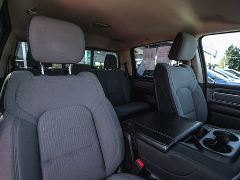 Used 2019 RAM 1500 Big Horn AWD/4WD image 30
