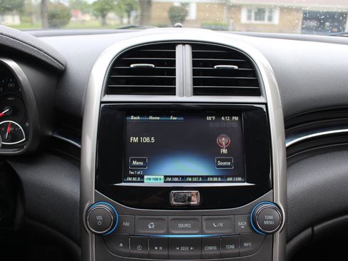 Used 2013 Chevrolet Malibu LT image 23