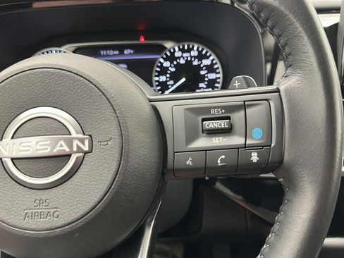 Used 2024 Nissan Pathfinder SV AWD/4WD image 18