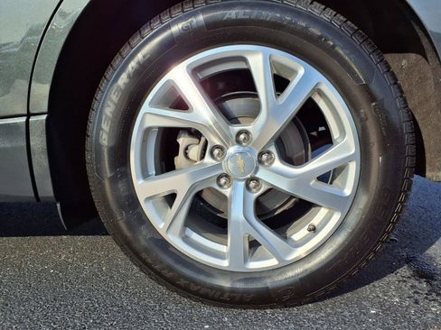 Used 2020 Chevrolet Equinox LT FWD image 34