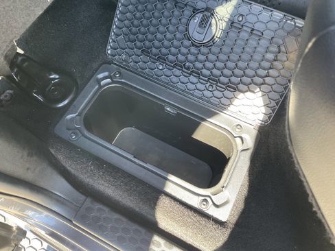 Used 2014 RAM 1500 Laramie w/ Convenience Group image 32