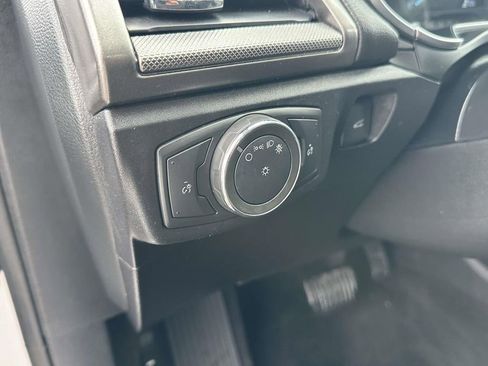 Used 2018 Ford Fusion SE image 20