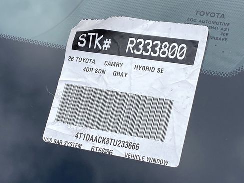 Used 2026 Toyota Camry SE FWD image 38