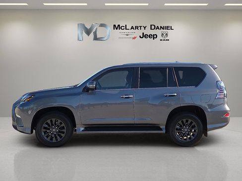 Used 2023 Lexus GX 460 Premium w/ Premium Plus Package AWD/4WD image 3
