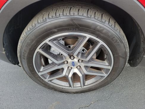 Used 2017 Ford Explorer Sport w/ Equipment Group 401A image 9