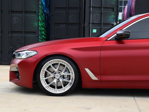 Used 2021 BMW 540i w/ Premium Package RWD image 30