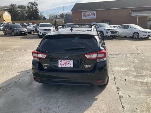 Used 2017 Subaru Impreza 2.0i Premium image 4